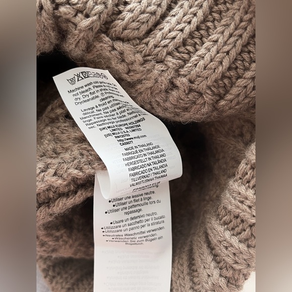 NWOT Muji ribbed beanie - Picture 2 of 2